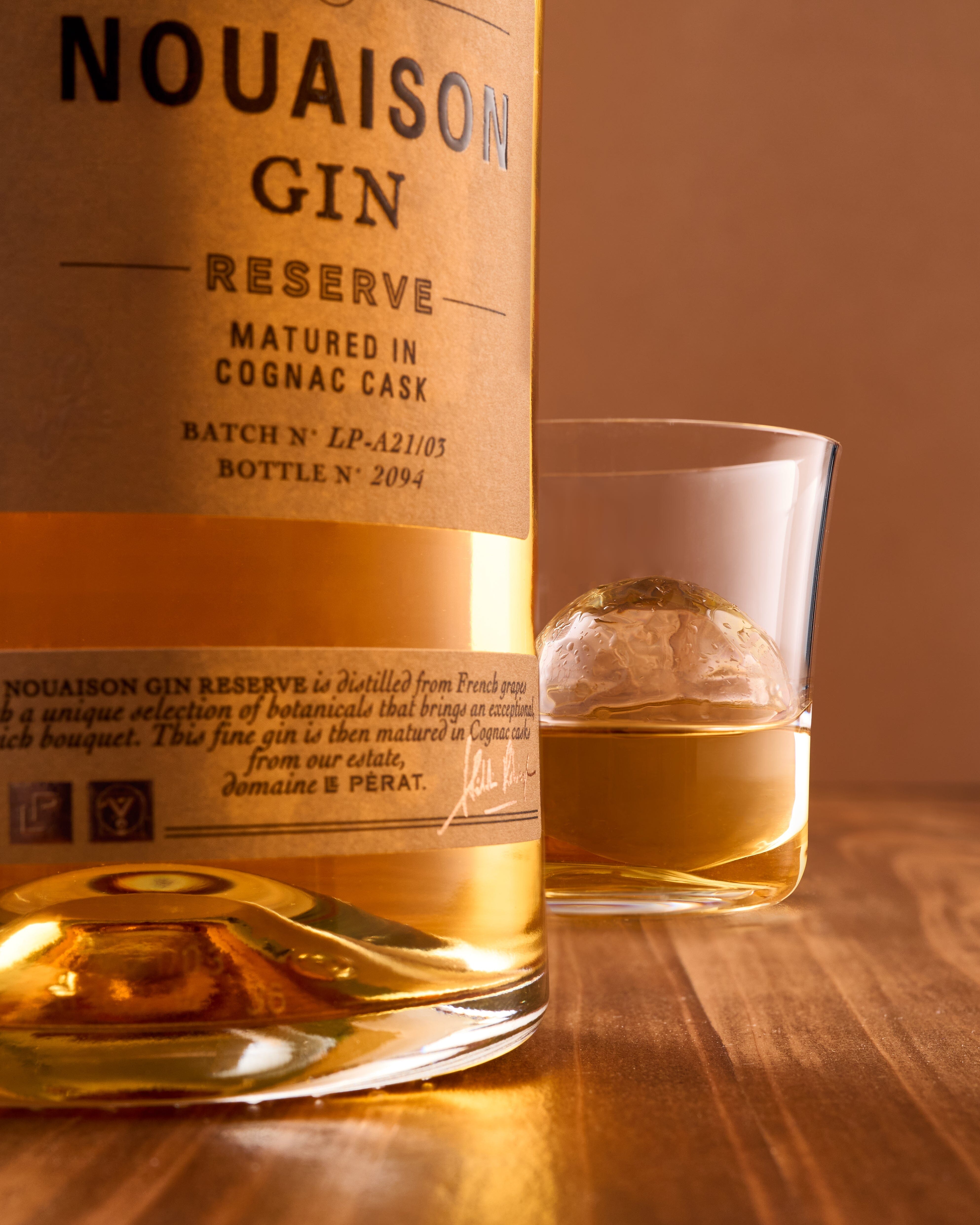 Nouaison Gin Reserve On The Rocks